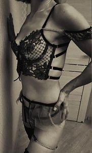 Нина блондинка — фото и список услуг